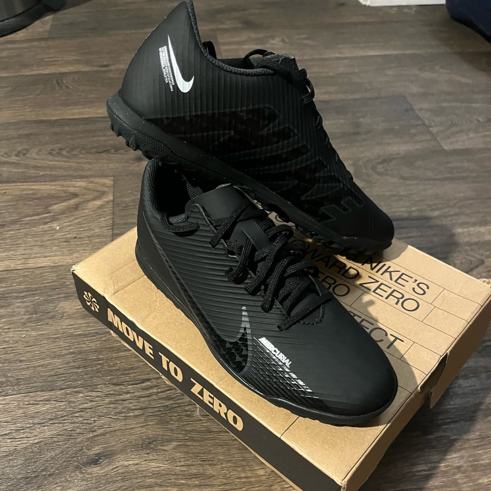 Nike Mercurial Vapor 15 Club TF Soccer Turf Shoes